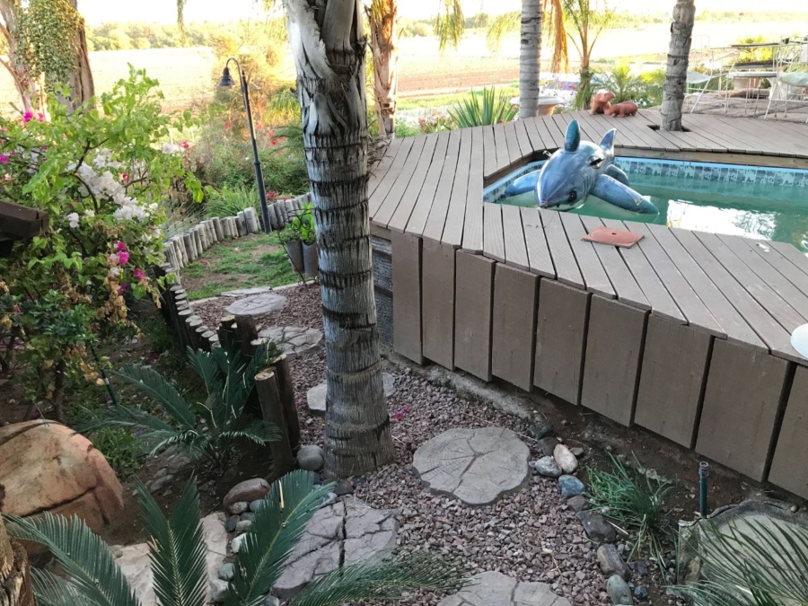 4 Bedroom Property for Sale in Keidebees Northern Cape